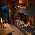 Historical & Exclusive - In-out - 18 People Leilighet *