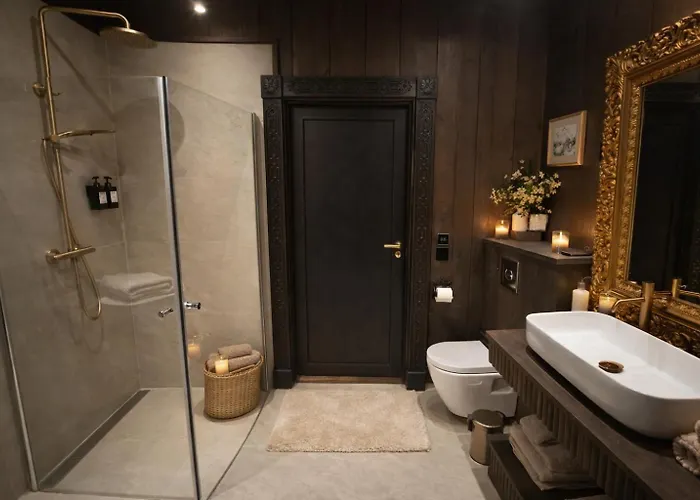 Historical & Exclusive - In-out - 18 People Nord-Fron