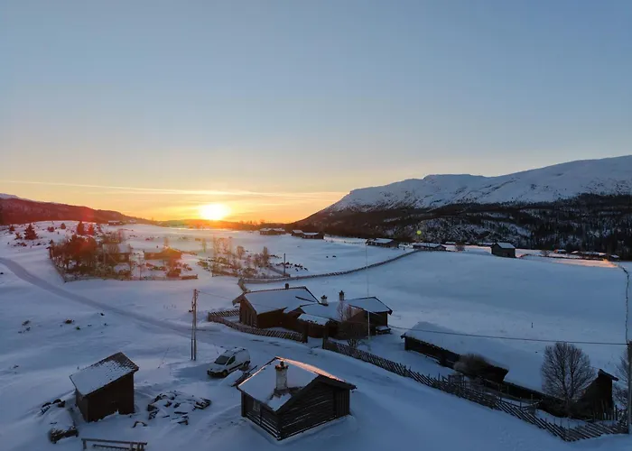 Historical & Exclusive - In-out - 18 People