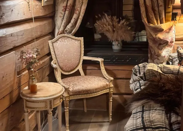 Historical & Exclusive - In-out - 18 People